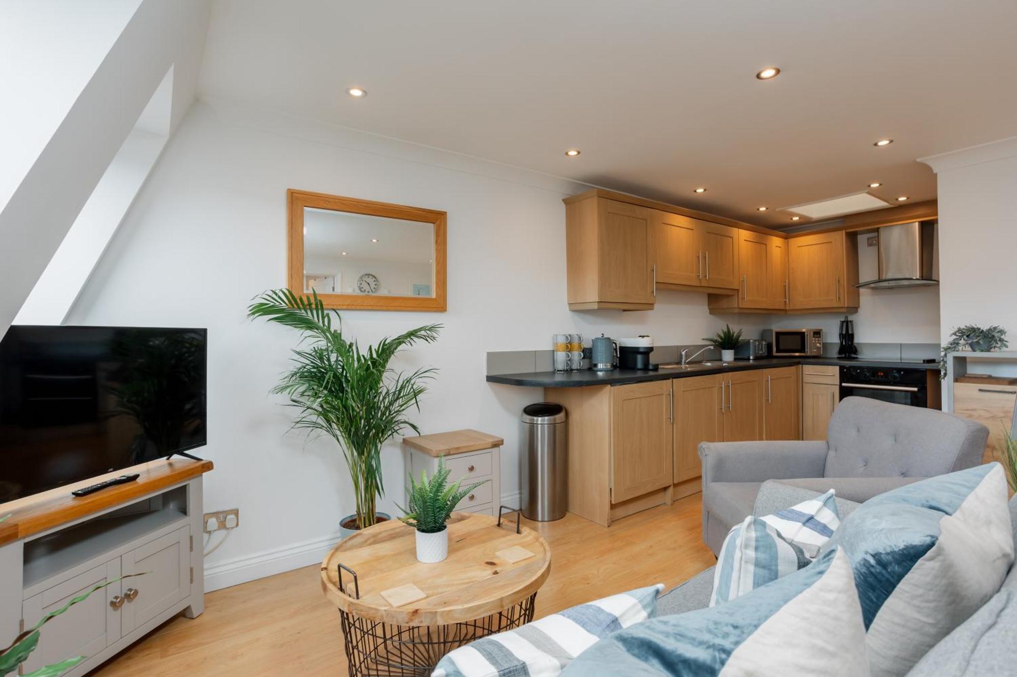 Starhost Residences - Central 3 Bed Apartment At Regents Court, Newbury Newbury (Berkshire) Exterior foto