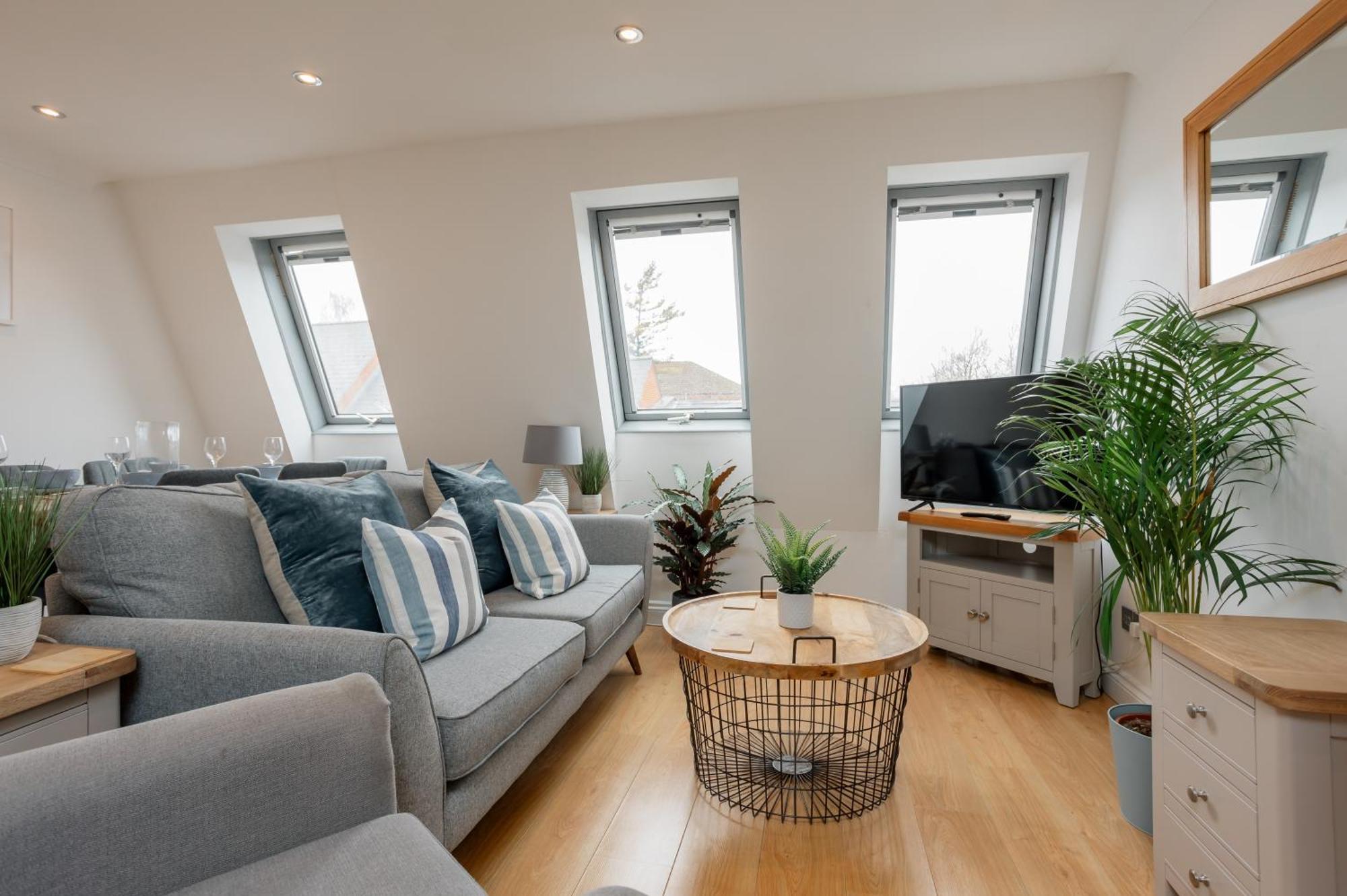 Starhost Residences - Central 3 Bed Apartment At Regents Court, Newbury Newbury (Berkshire) Exterior foto